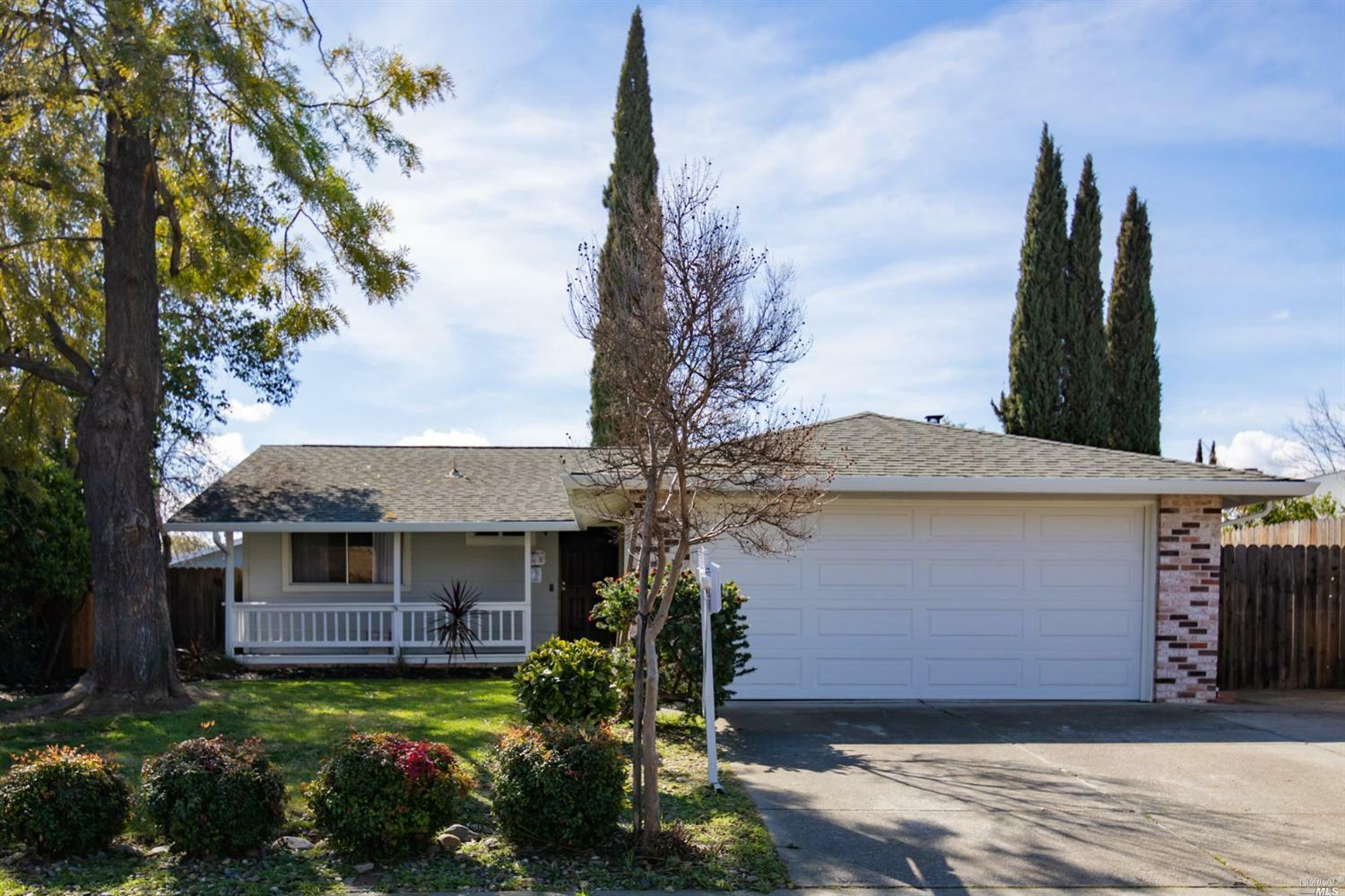 Property Photo:  149 Carlton Avenue  CA 95687 