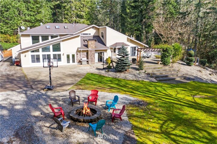6118  76th Avenue Ct NW  Gig Harbor WA 98335 photo