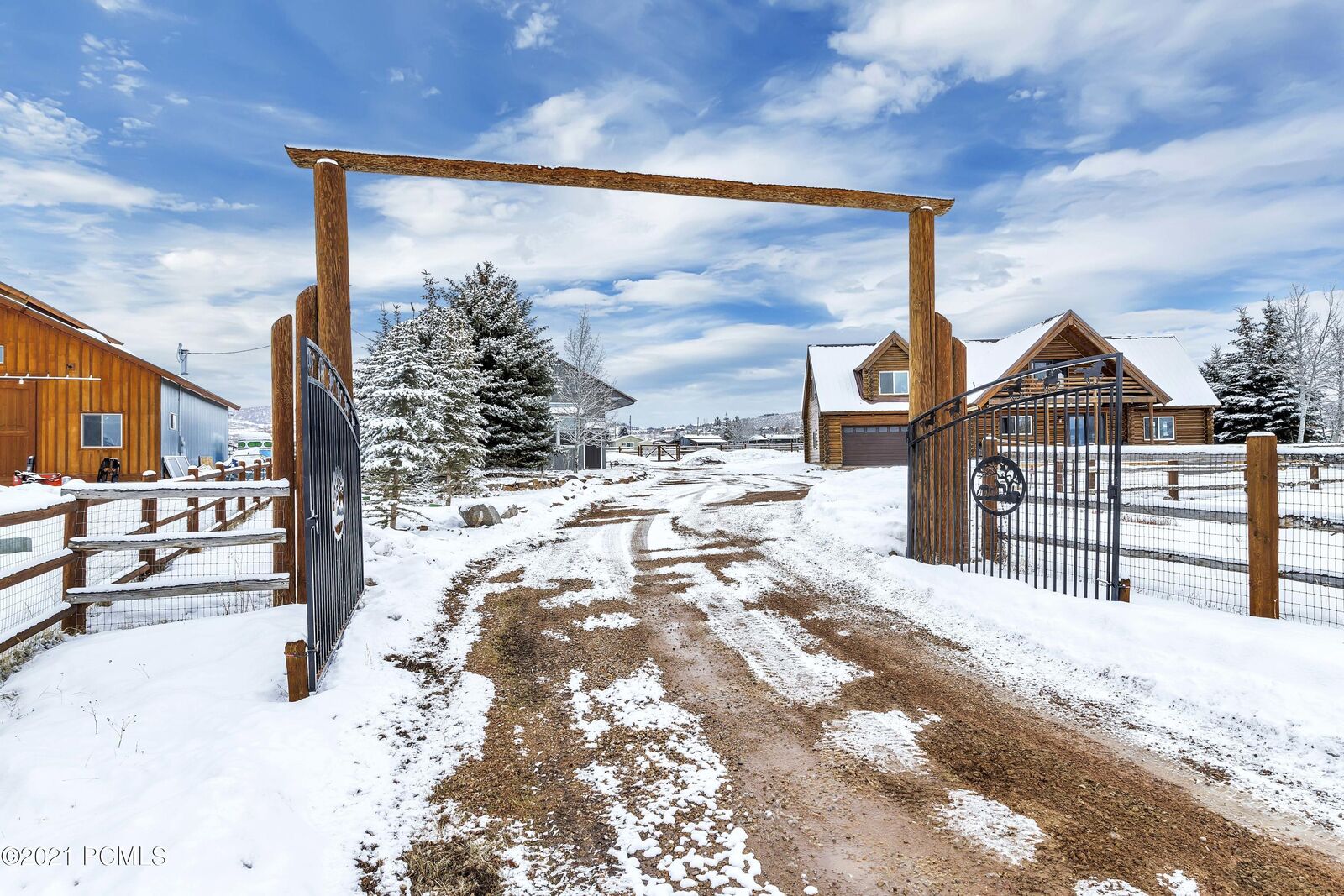 Property Photo:  417 Wasatch Way  UT 84098 