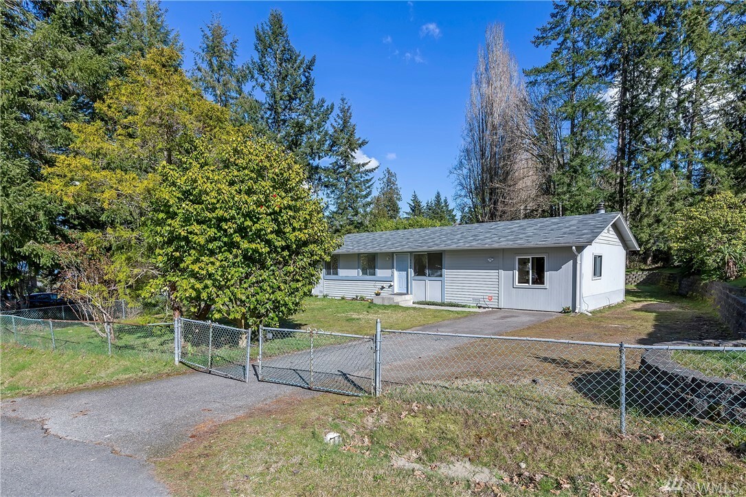 Property Photo: 8942 Roy Rd NE WA 98311