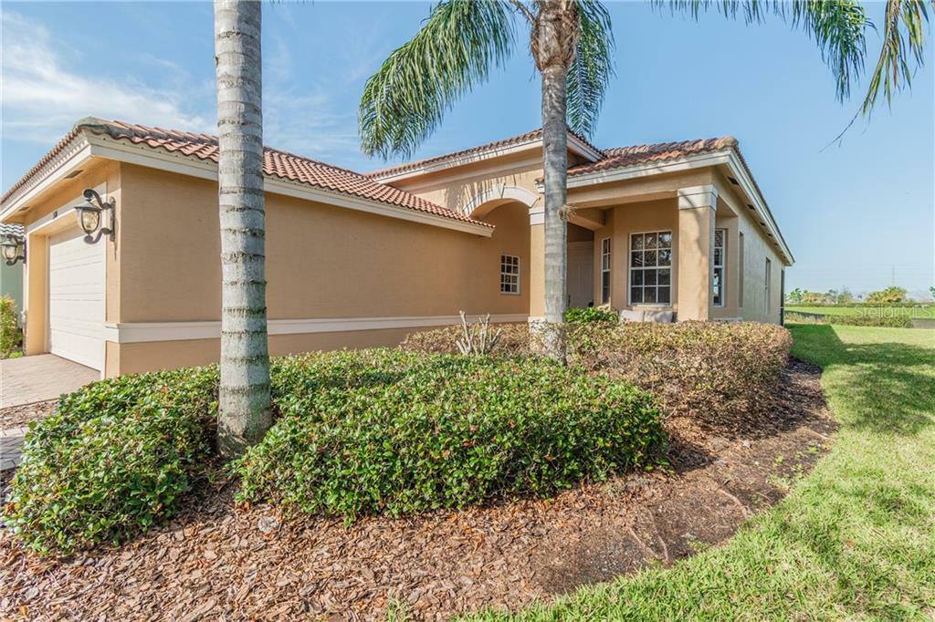 Property Photo:  15716 Crystal Waters Drive  FL 33598 