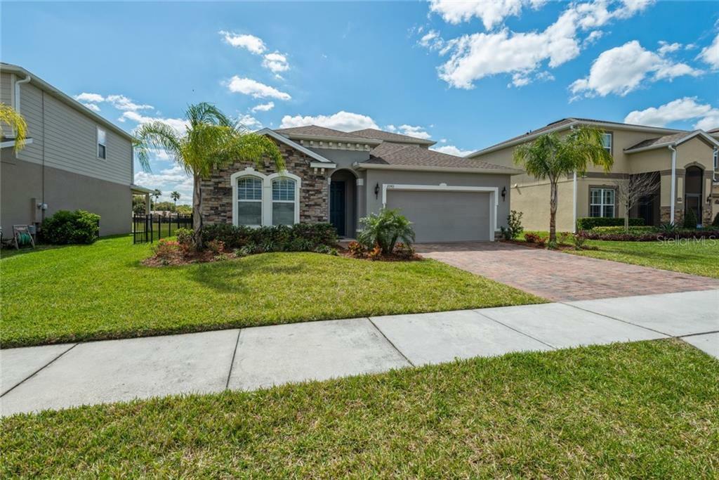 Property Photo:  2340 Tudor Rose Drive  FL 32773 