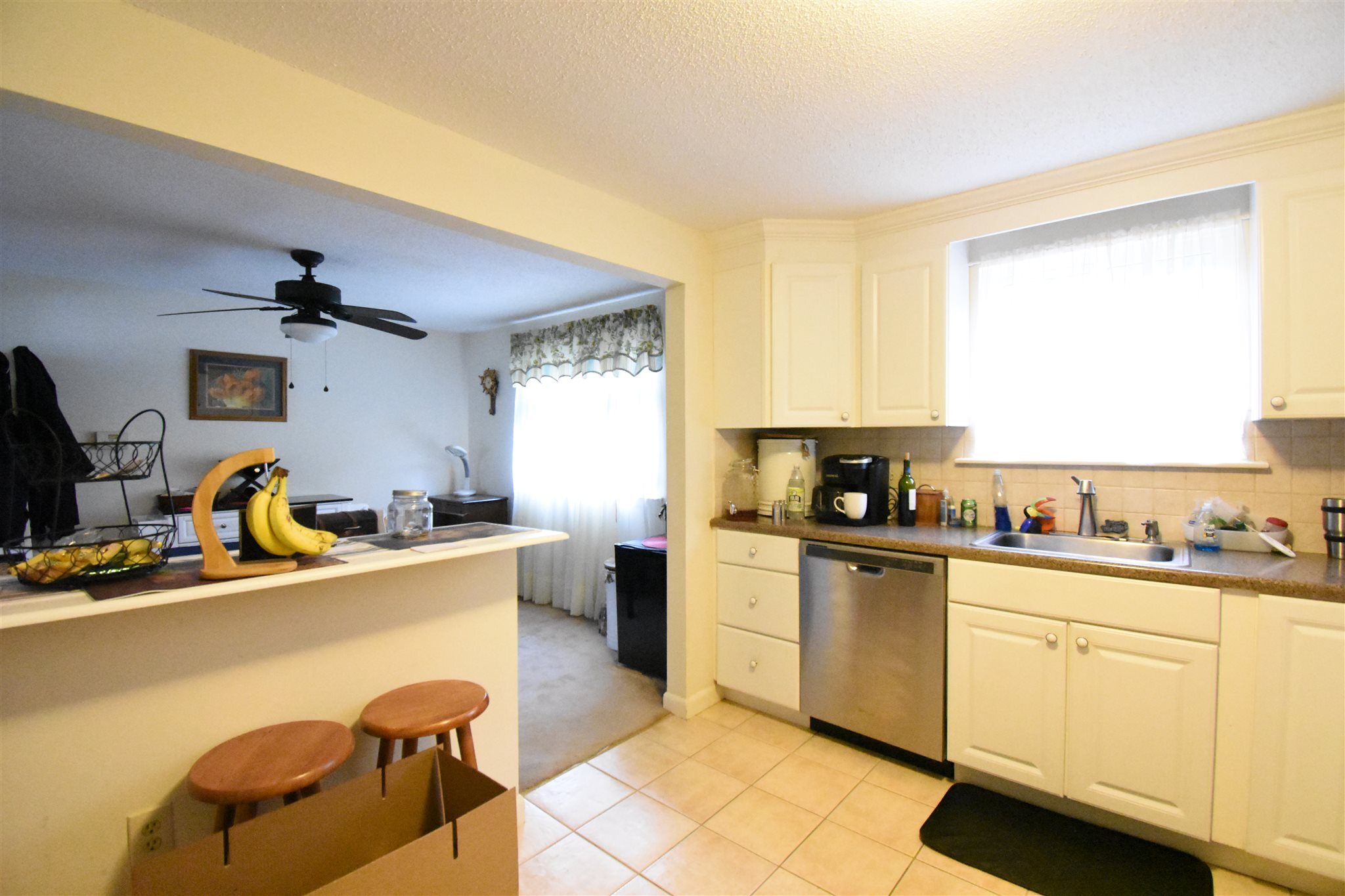 Property Photo: 5-E Black Oak Drive 5 NH 03062