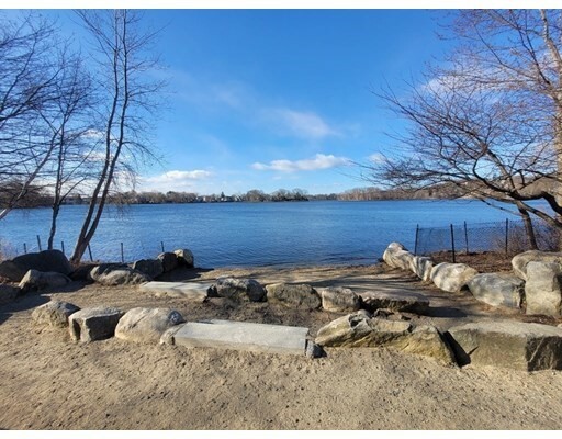 Property Photo: 12 Pond Ln 20 MA 02474