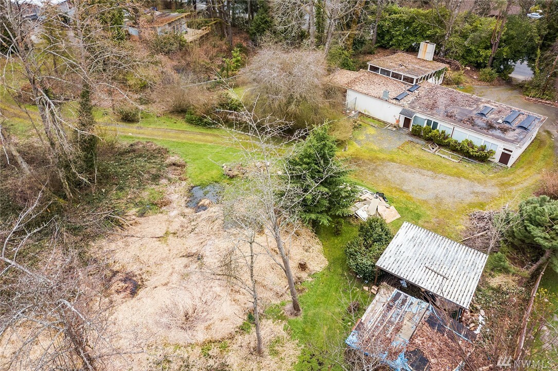 Property Photo:  4320 Island Crest Way  WA 98040 