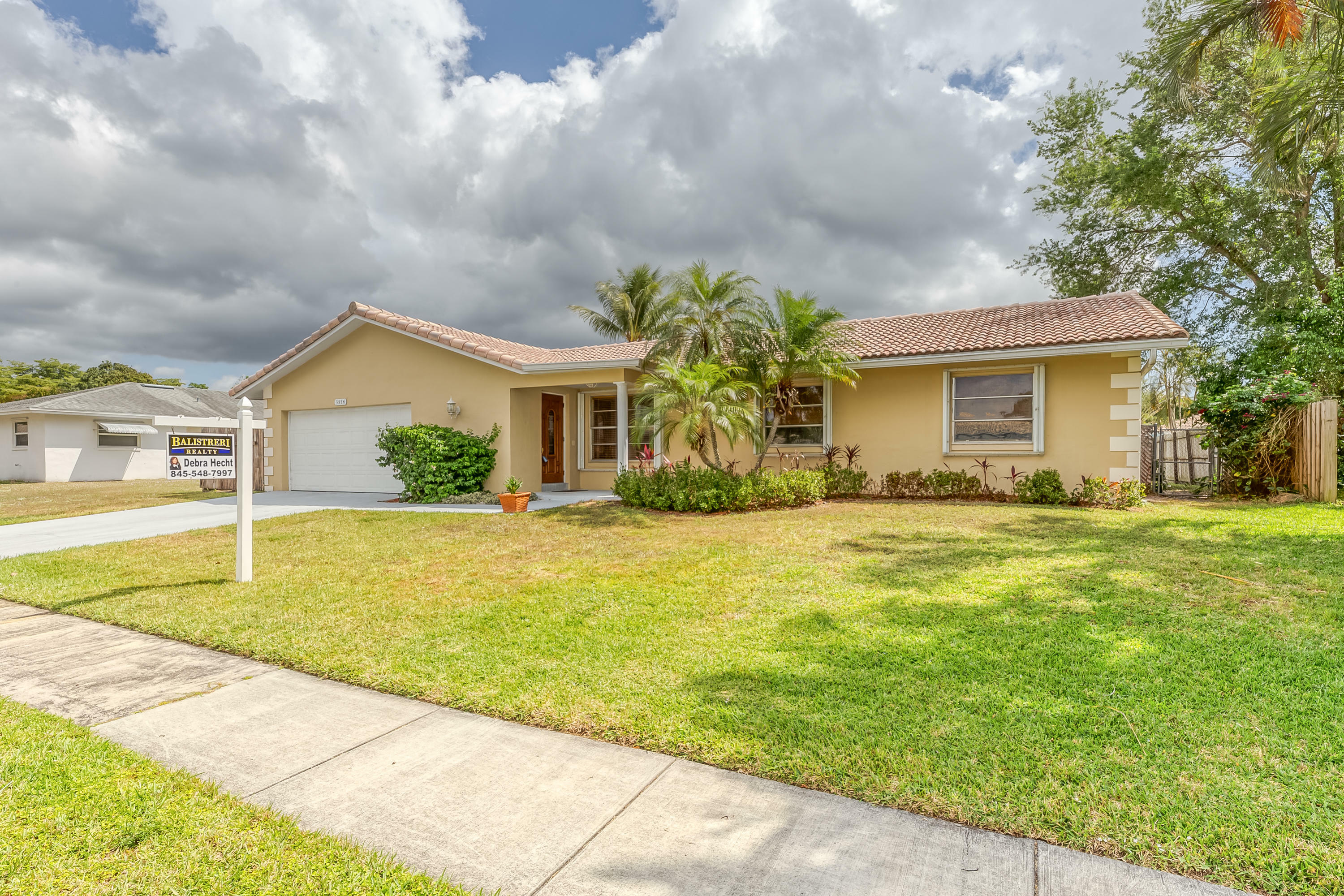 Property Photo:  3554 NW 25th Terrace  FL 33434 