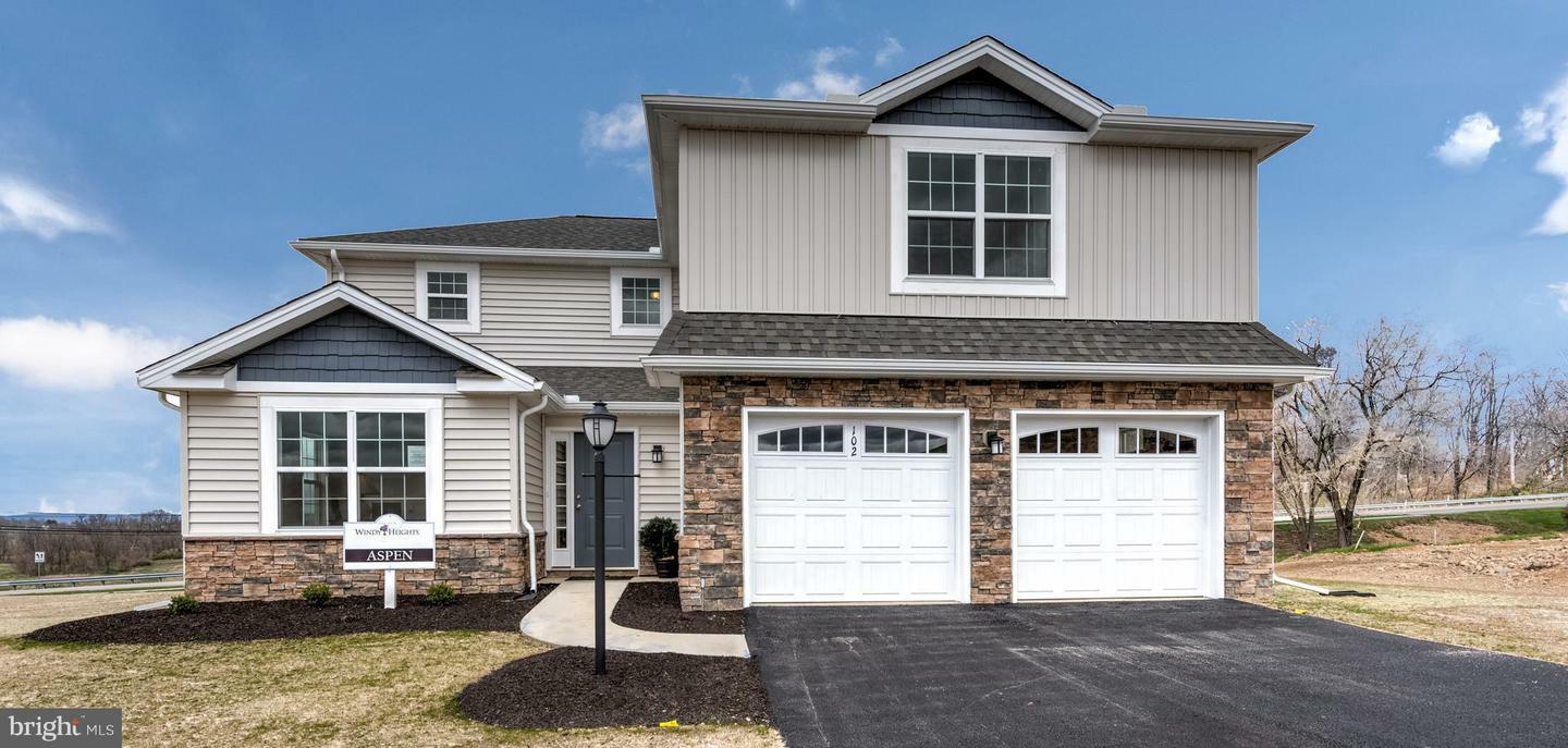 Property Photo: 305 Normandy Lane PA 17019