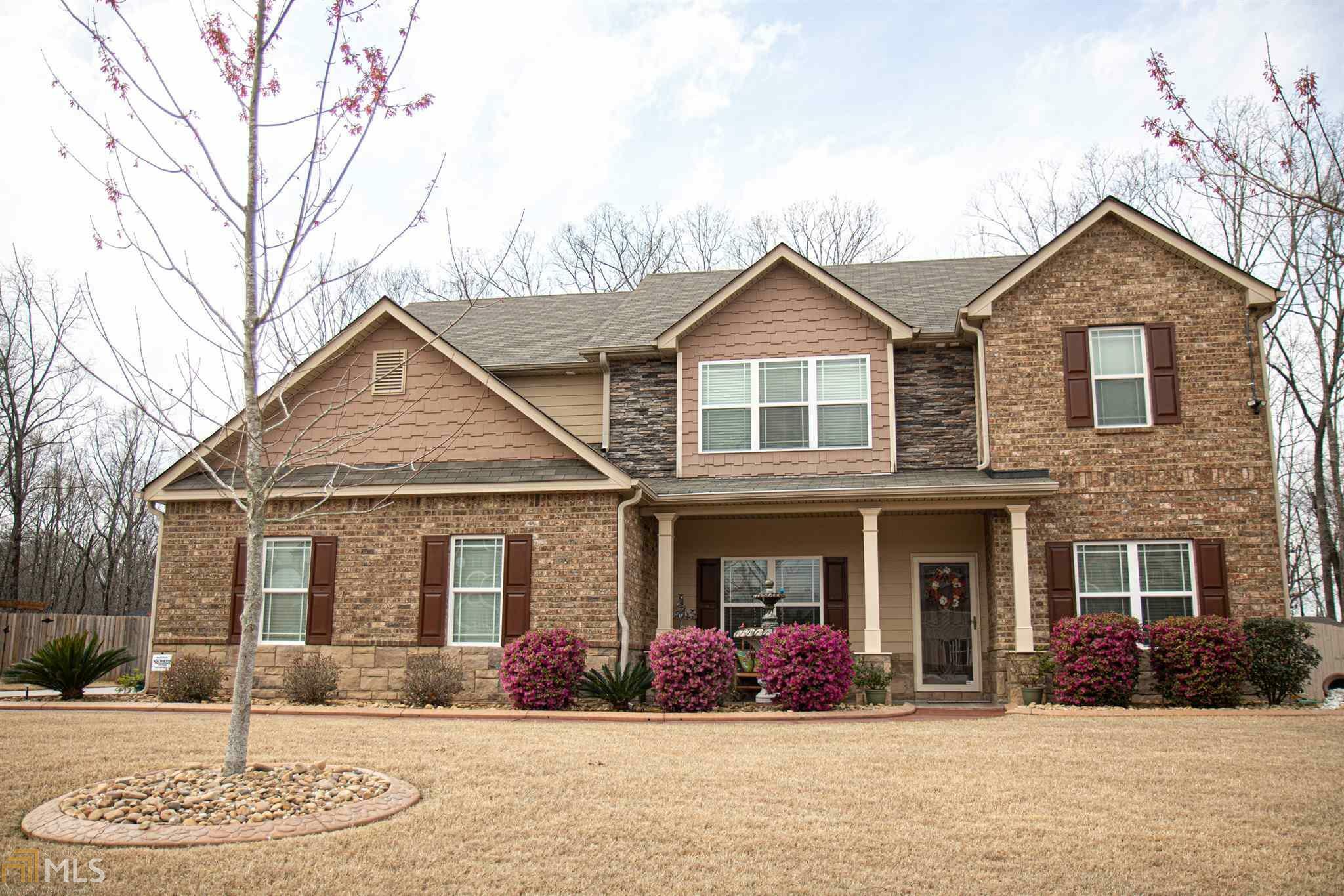 Property Photo: 245 Tapestry Dr GA 30252