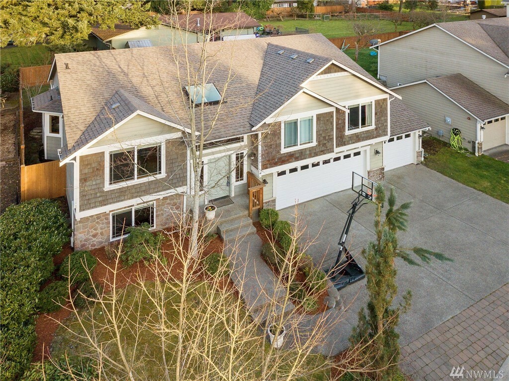 Property Photo:  14060 84th Ct NE  WA 98034 