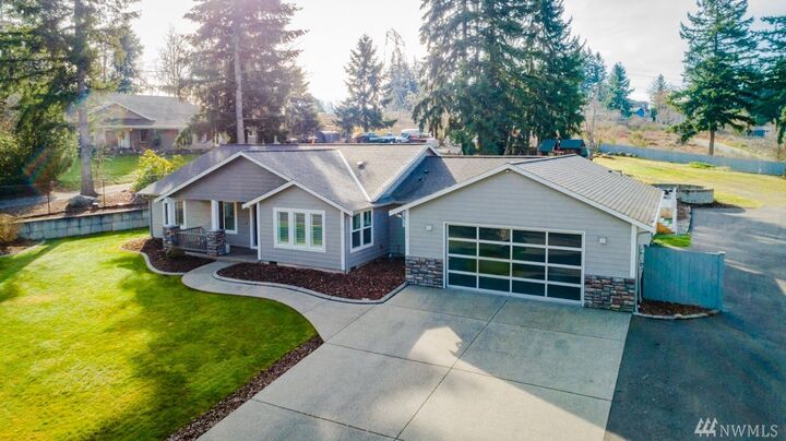 Property Photo: 13606 107th St E WA 98374