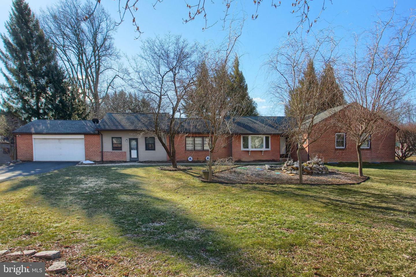 Property Photo: 432 Hogestown Road PA 17050