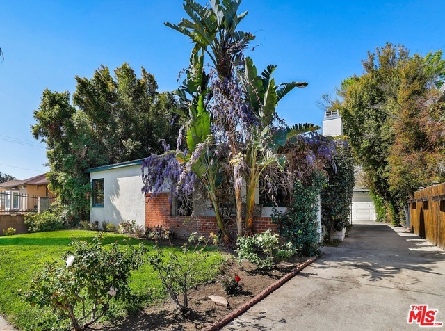 Property Photo:  5515   Denny Ave  CA 91601 