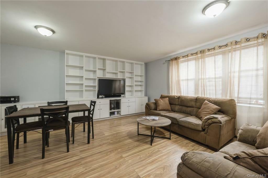 Property Photo:  2805 Creston Avenue 4B  NY 10468 