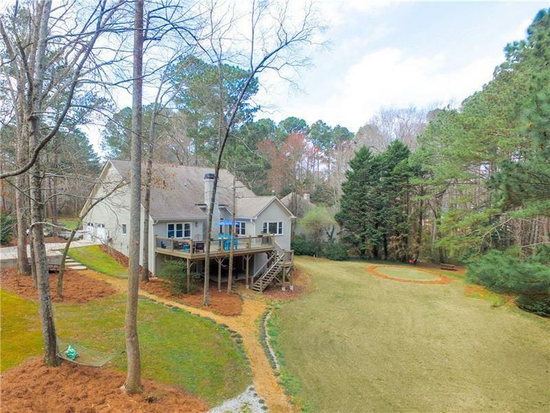 Property Photo:  6095 Lively Court  GA 30040 