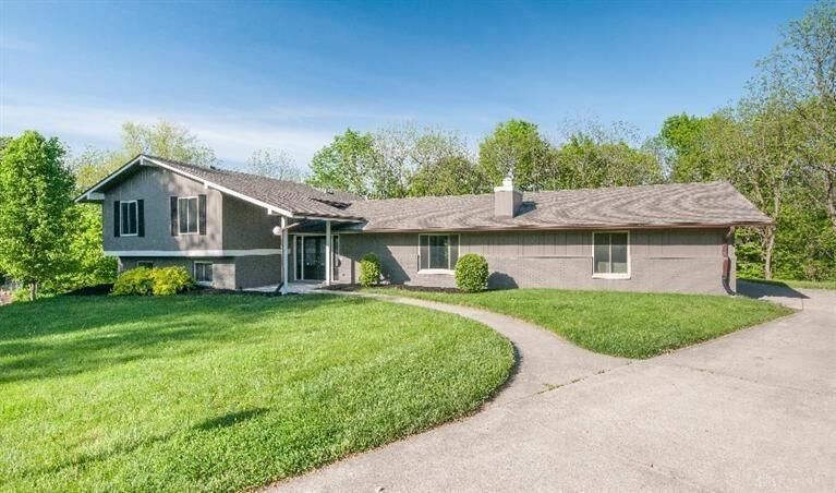 Property Photo: 7780 Cliffview Court OH 45459