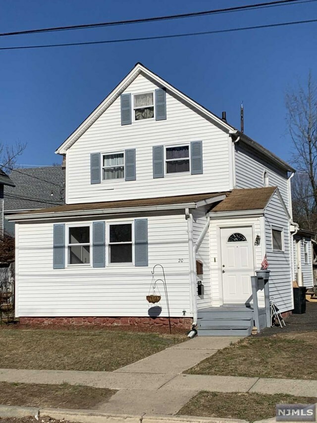 Property Photo:  20 Magnolia Avenue 1  NJ 07642 