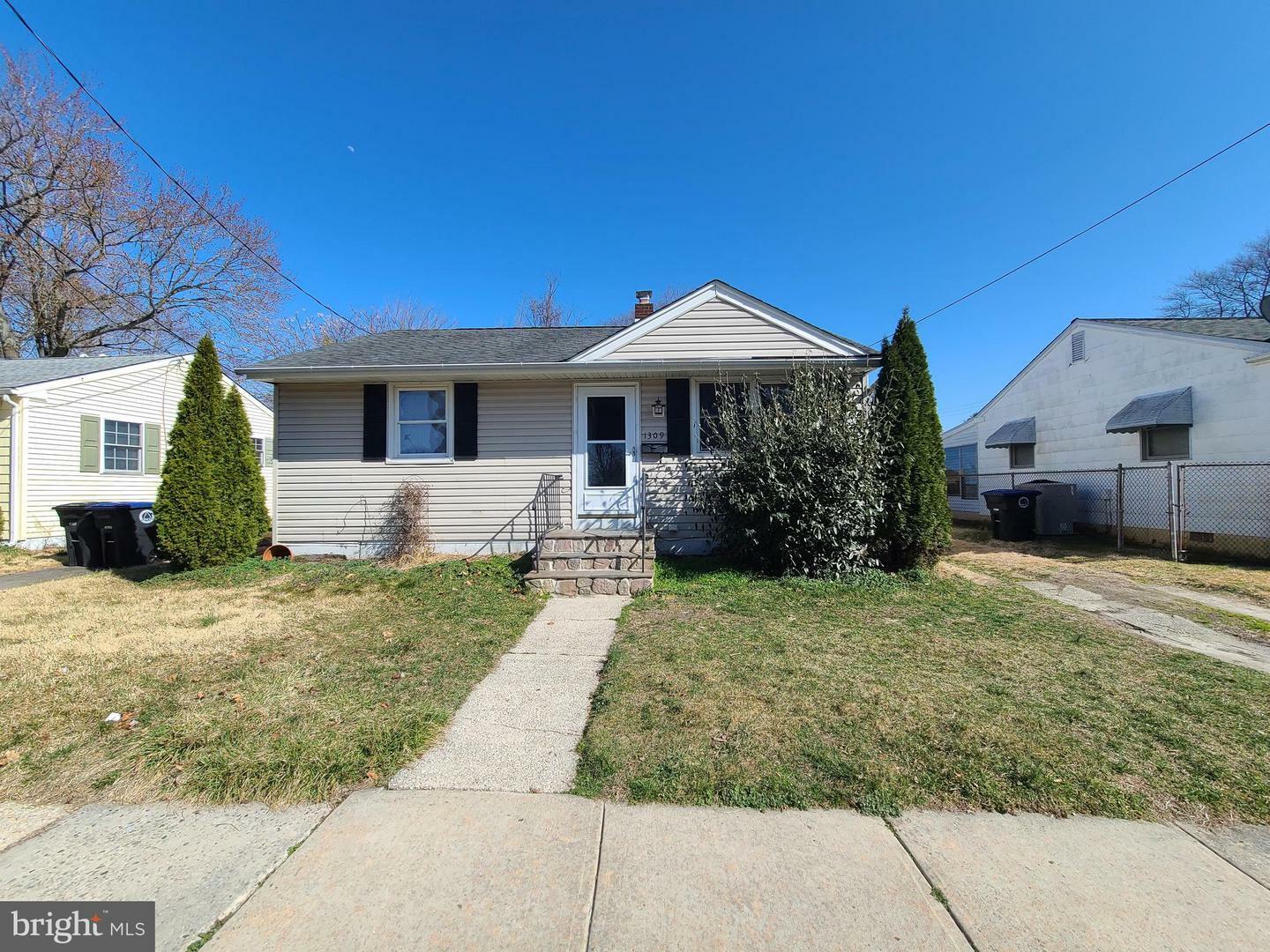 Property Photo:  1309 Central Avenue  NJ 08021 