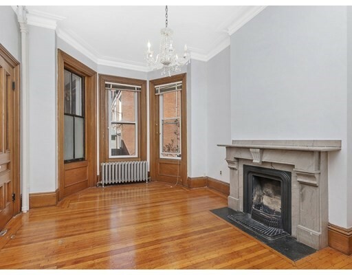 Property Photo:  32 Monument Square 1  MA 02129 