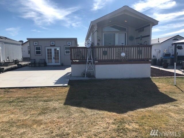 Property Photo: 17693 5 Rd NW 23 WA 98848