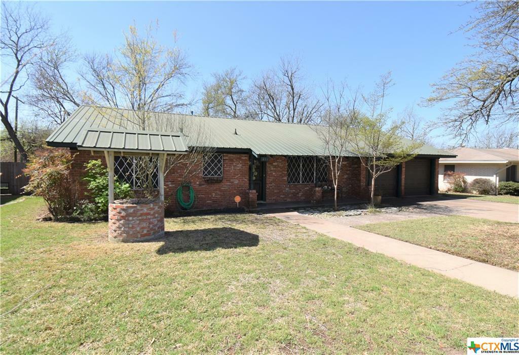 Property Photo:  201 W Upshaw Avenue  TX 76501 