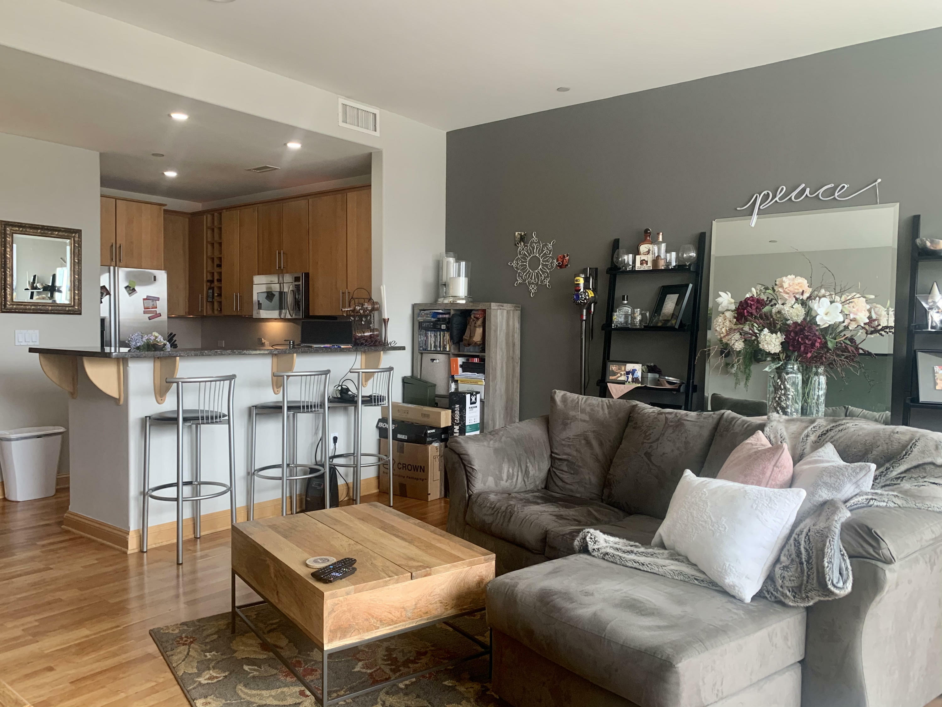 Property Photo: 545 E Wells St 301 WI 53202