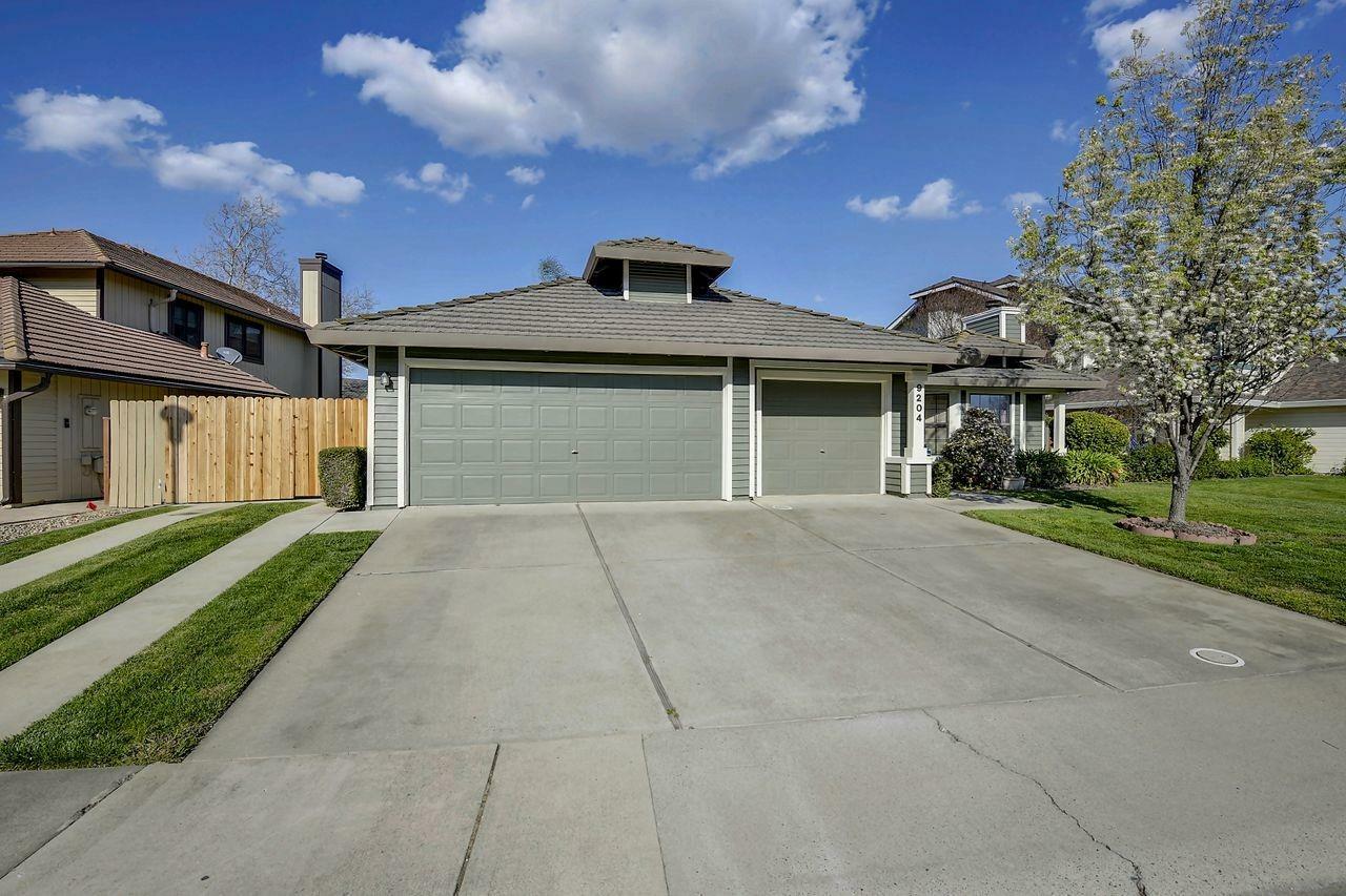 Property Photo:  9204 Newington Way  CA 95758 