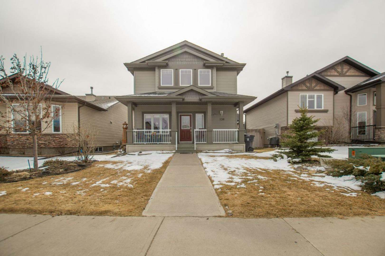 Property Photo: 136 Coalbanks Boulevard W AB T1J 2G9