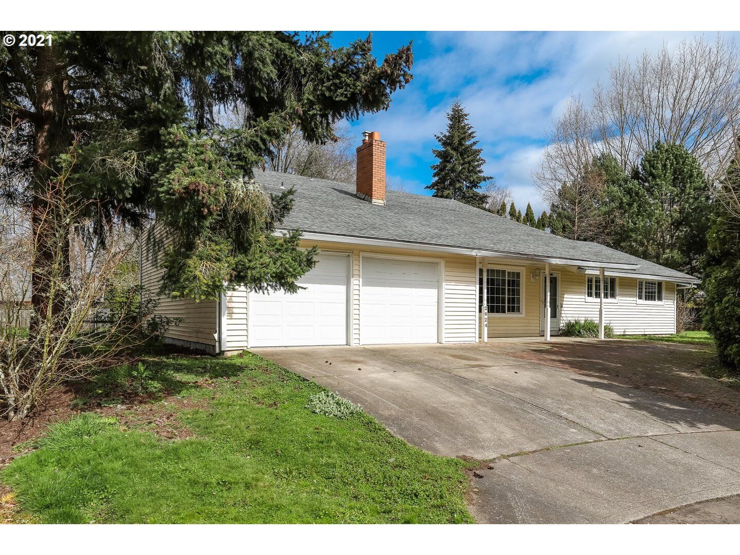 Property Photo:  2624 SE Laurel Ct  OR 97123 