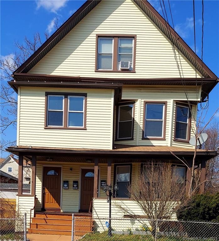 Property Photo:  341 Spring Street 2  CT 06608 