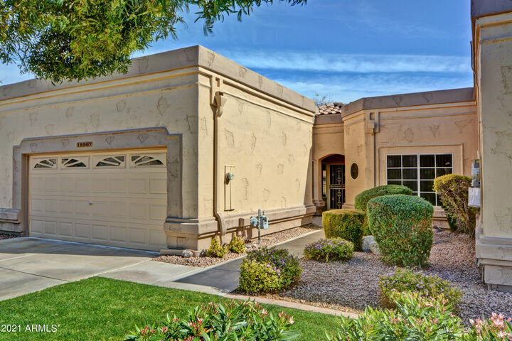 Property Photo: 19507 N 88th Avenue AZ 85382