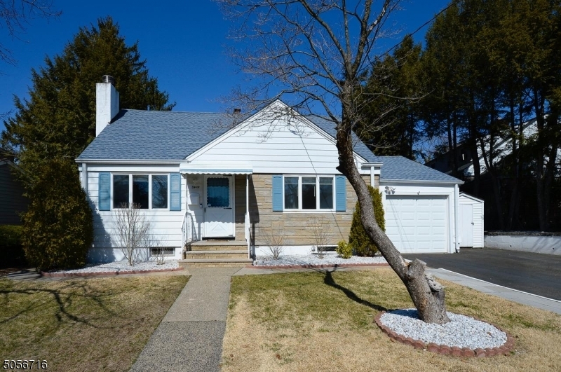 Property Photo:  39 Vanore Dr  NJ 07410 