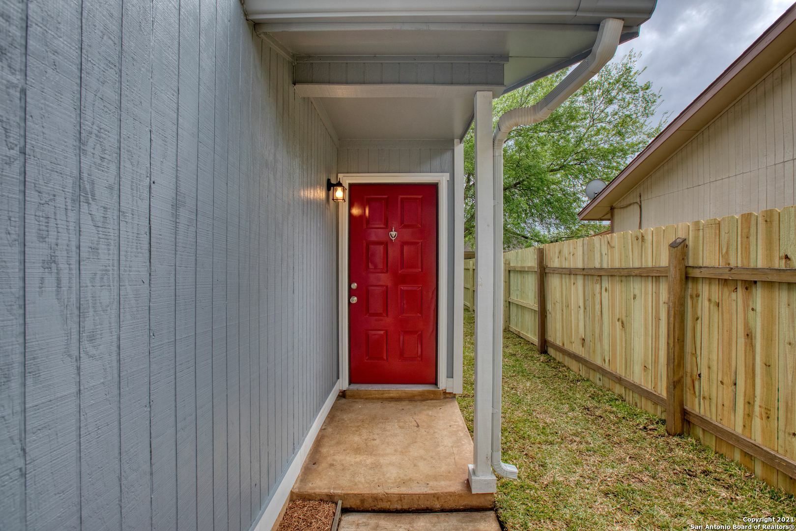 Property Photo: 6830 Mountain Spring St TX 78249