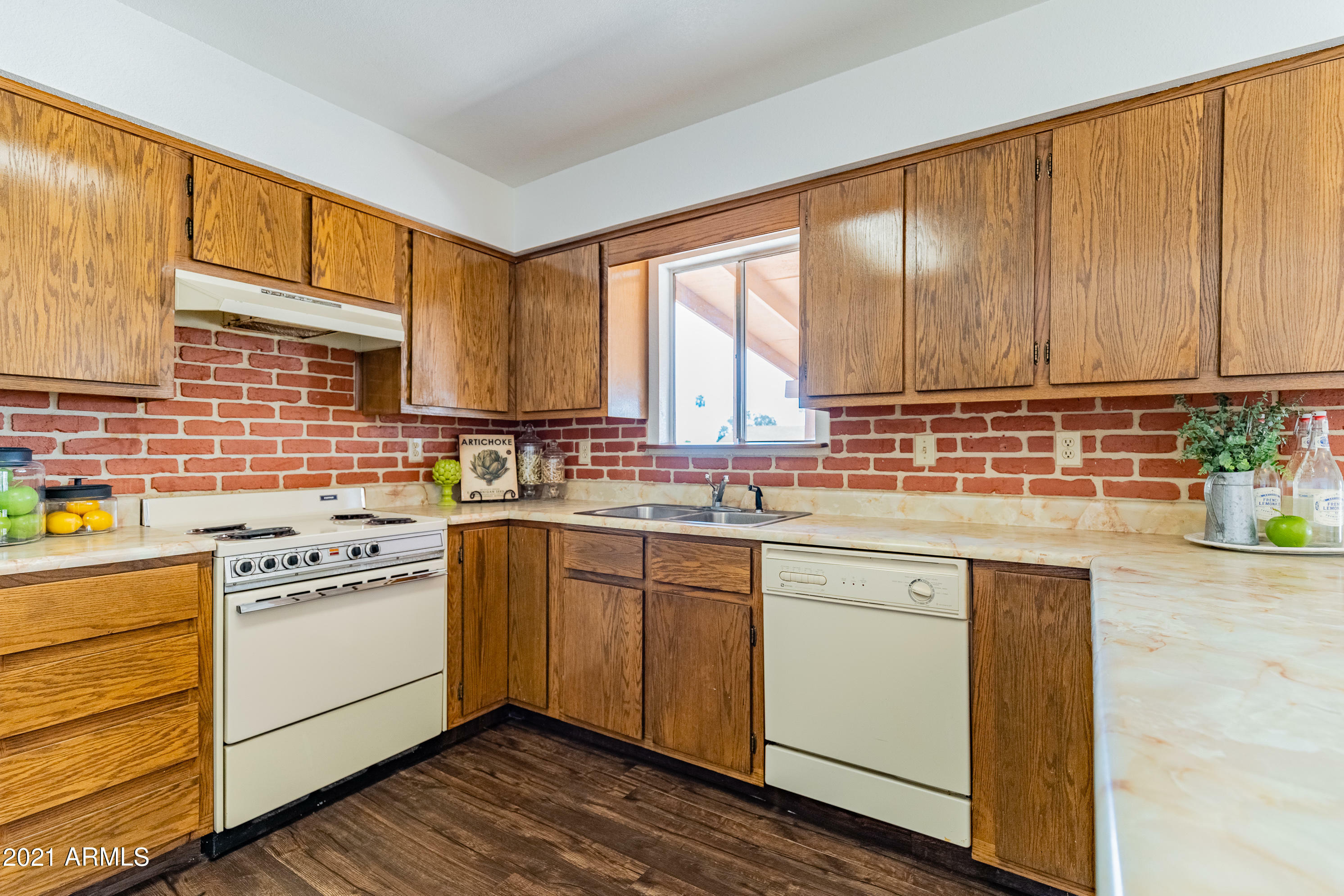 Property Photo: 8725 W Avenida Del Sol -- AZ 85383