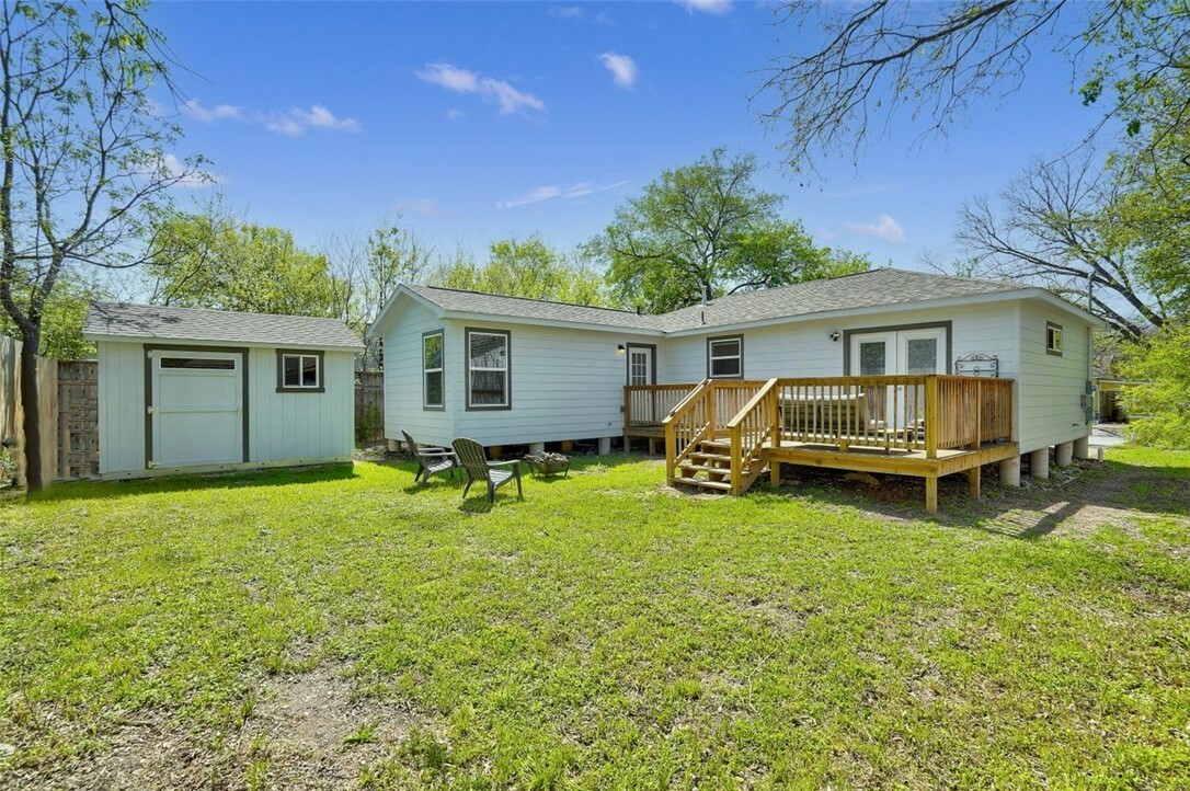 Property Photo:  934 E 56th Street  TX 78751 