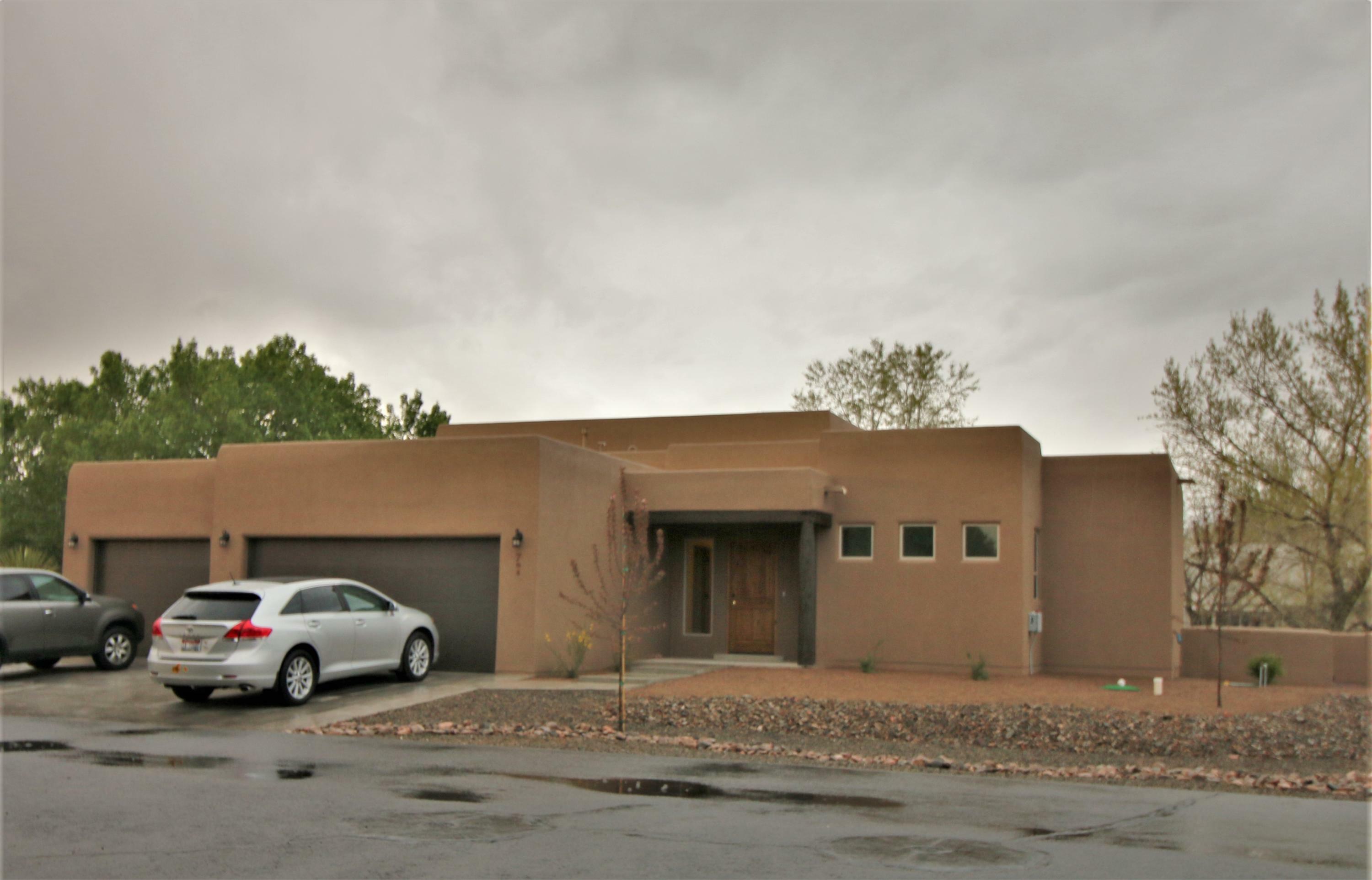 Property Photo: 708 Paseo Sandia NM 87004