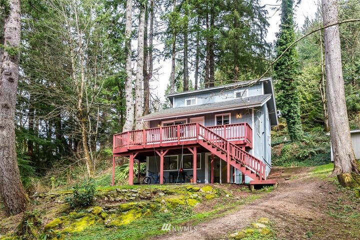 Property Photo:  377 Sudden Valley Drive  WA 98229 