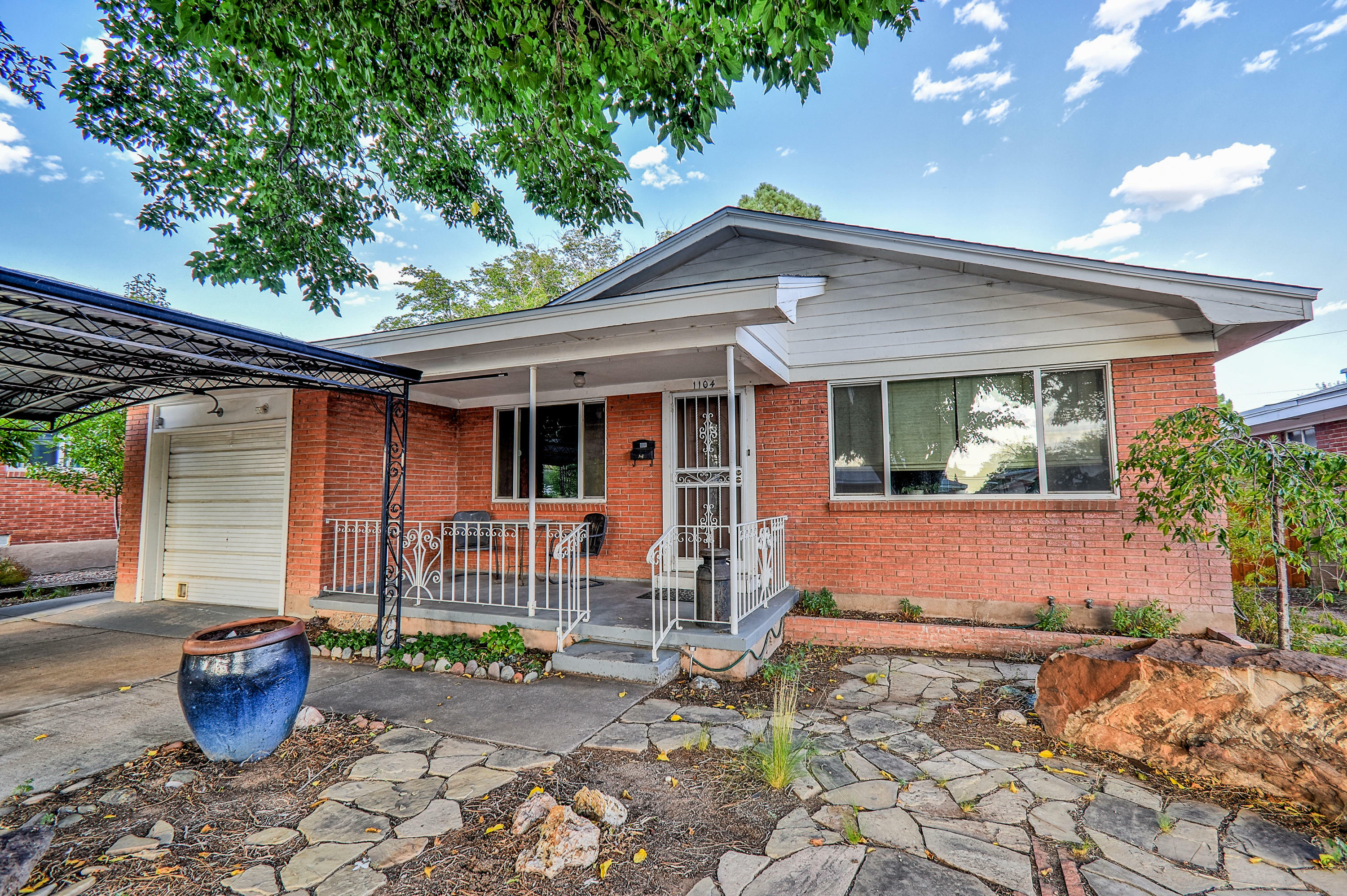 Property Photo: 1104 Dakota Street SE NM 87108
