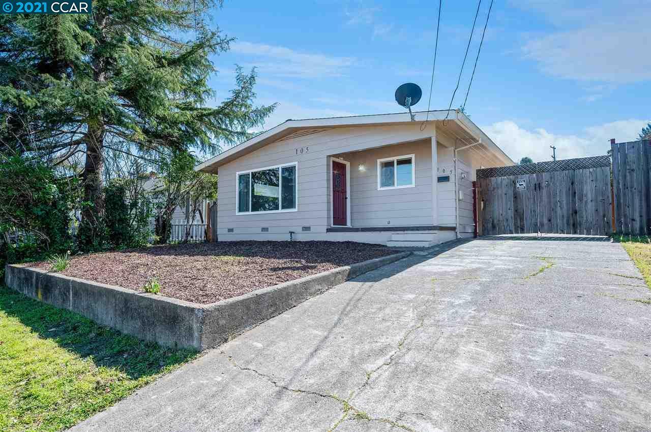 Property Photo:  105 Webster St  CA 94952 