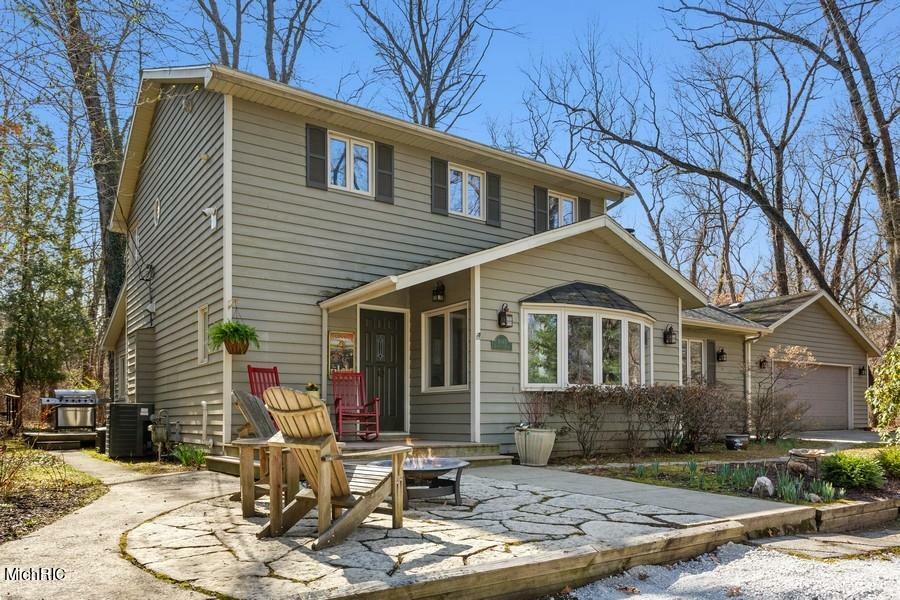 Property Photo: 4043 Comanche Trail MI 49117
