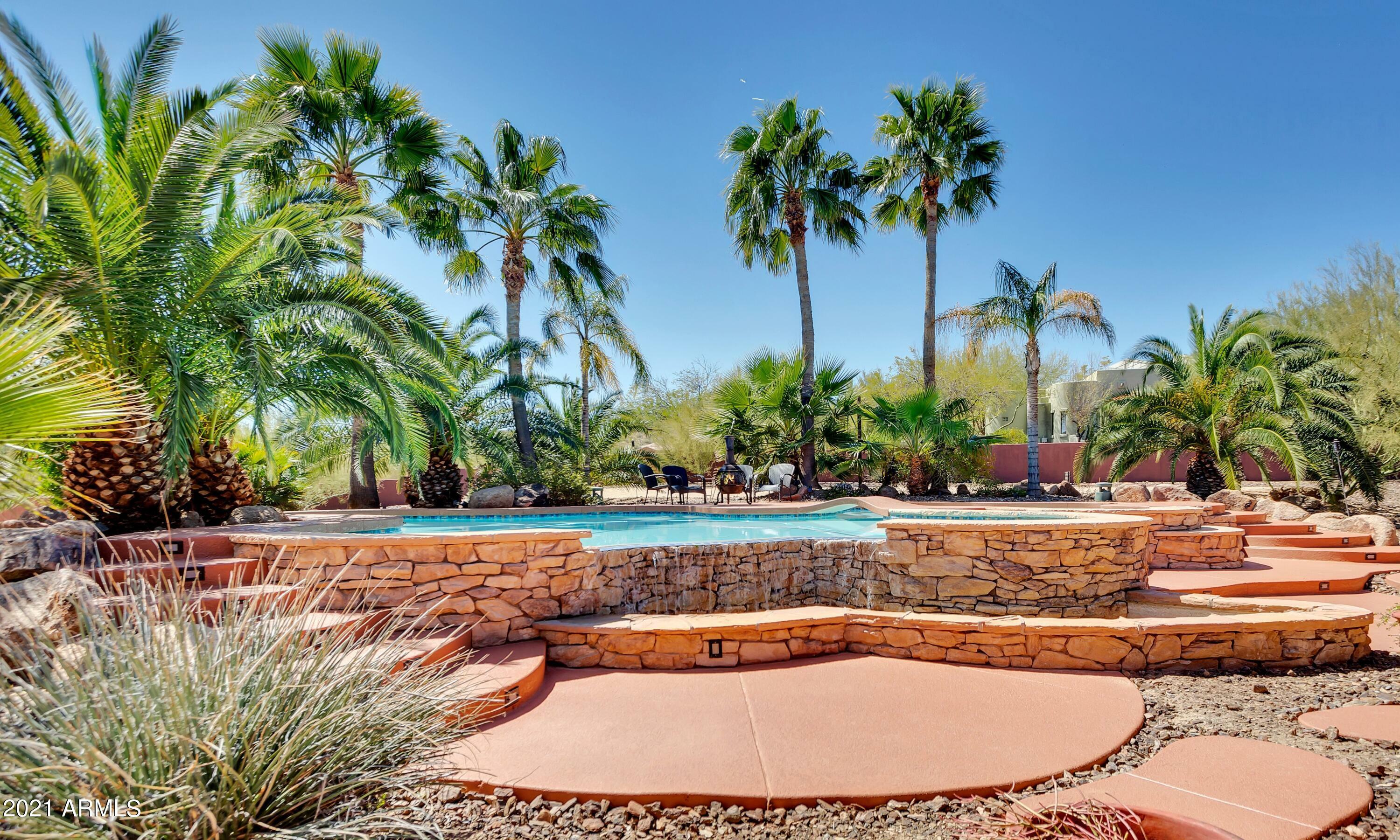 Property Photo: 34226 N 5th Avenue AZ 85085