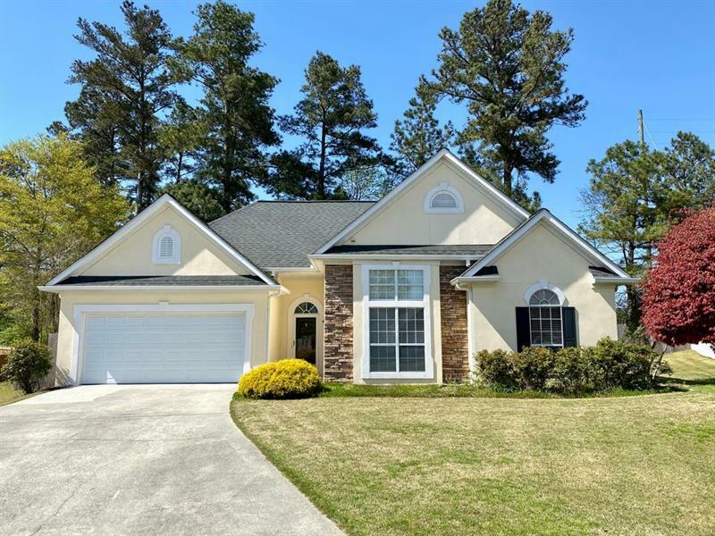 Property Photo:  2162 Racoon Court  GA 30180 