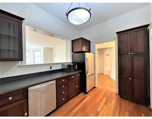 Property Photo: 239 Commonwealth Ave 51 MA 02116