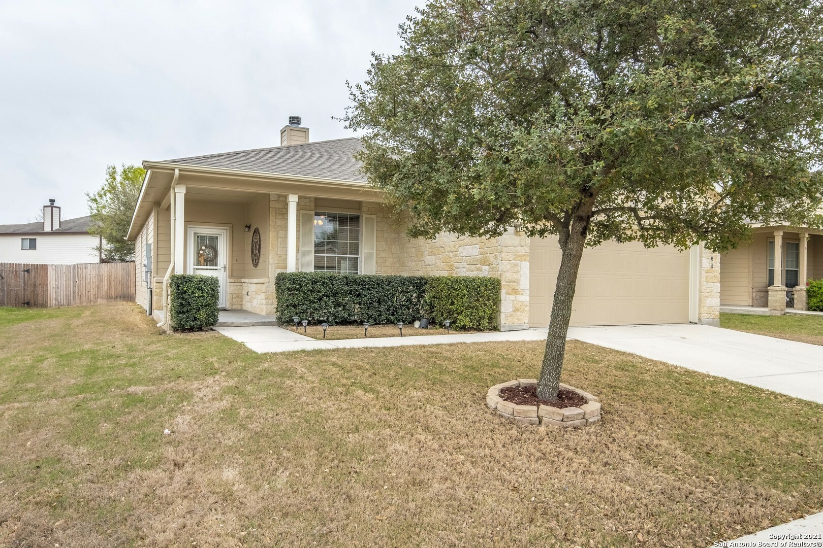 Property Photo:  208 Hawks Meadows  TX 78154 