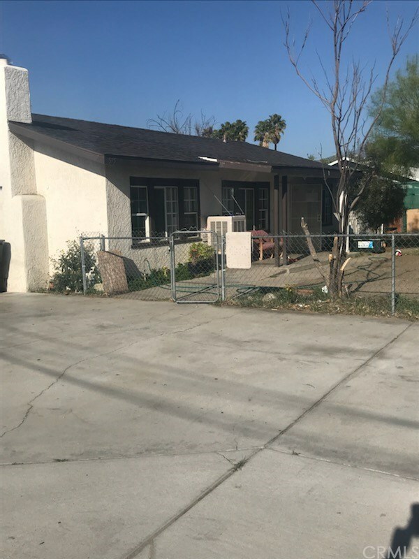 575 E. First Street  San Jacinto CA 92583 photo