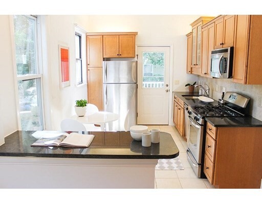 Property Photo:  15 Trowbridge St 8  MA 02138 