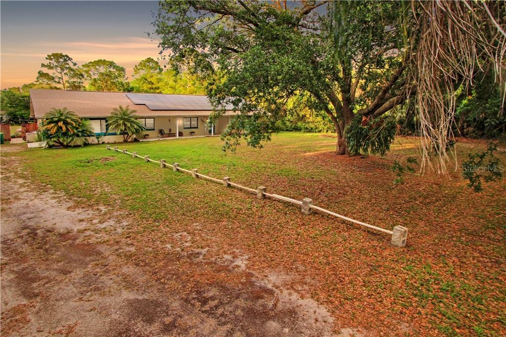 Property Photo: 3940 Fairfax Drive FL 32754