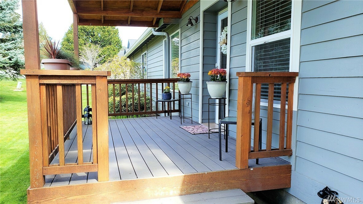 Property Photo:  4113 Kingsway  WA 98221 