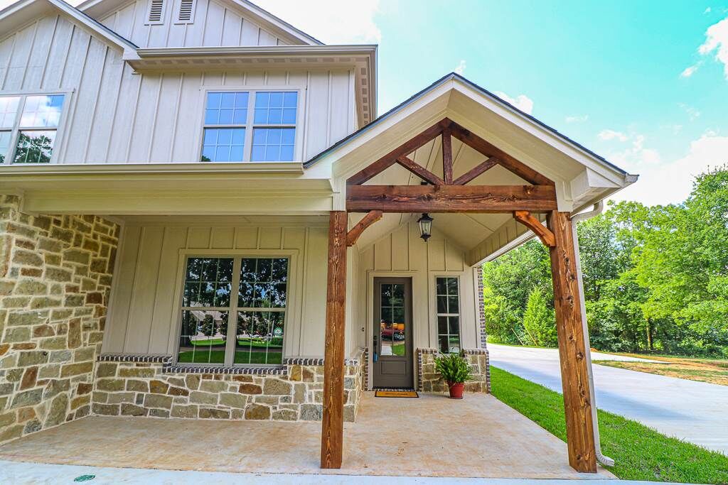 Property Photo:  1822 Oak Ridge St.  TX 75771 