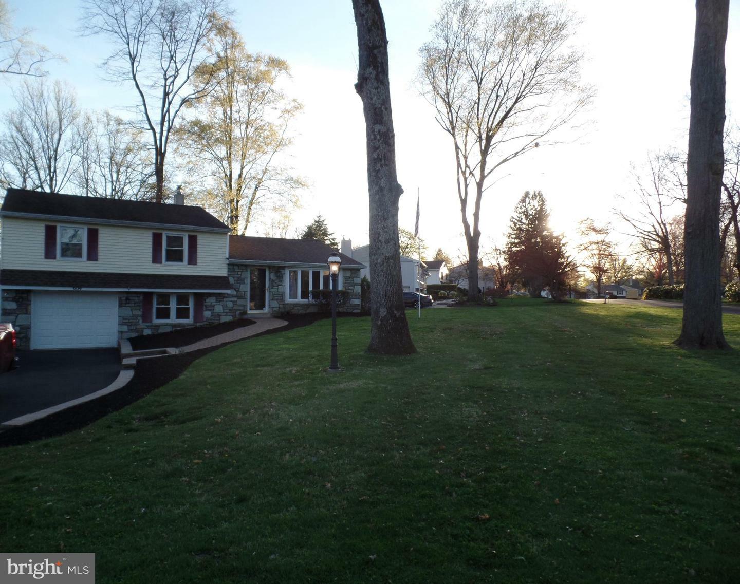 Property Photo:  604 Beverly Road  PA 18966 