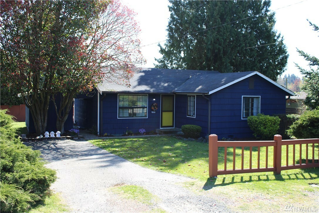 Property Photo:  19404 10th Ave S  WA 98148 